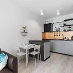 Very Berry - Katowicka 2C - Apartament Z Balkonem I Garazem- Self Check In 24H