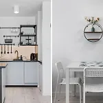 Very Berry - Katowicka 2C - Apartament Z Balkonem I Garazem- Self Check In 24H