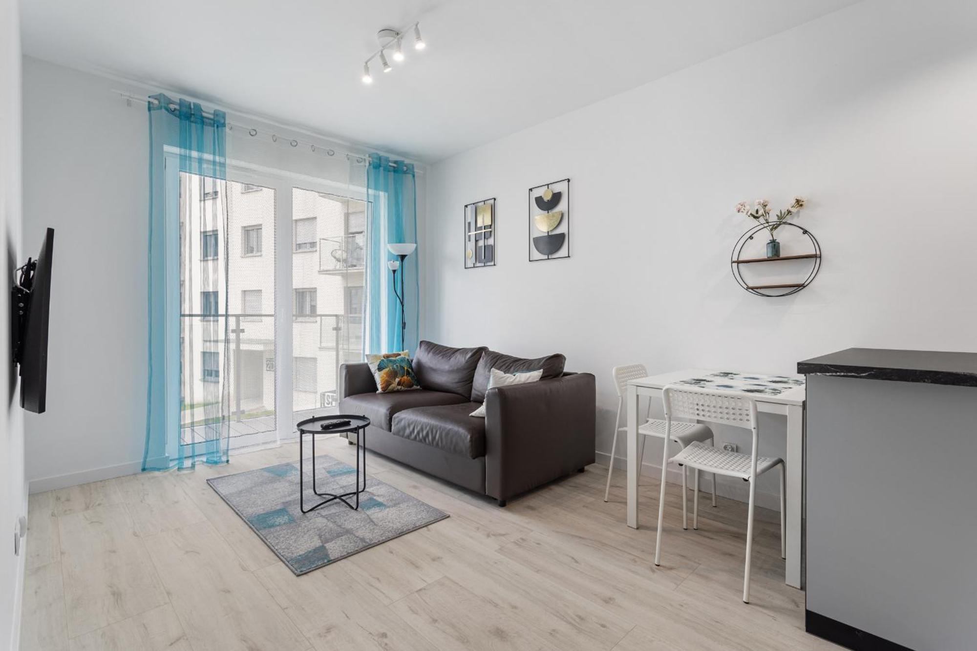 Apartamento Very Berry - Katowicka 2c - Z Balkonem I Garazem- Self Check In 24h *