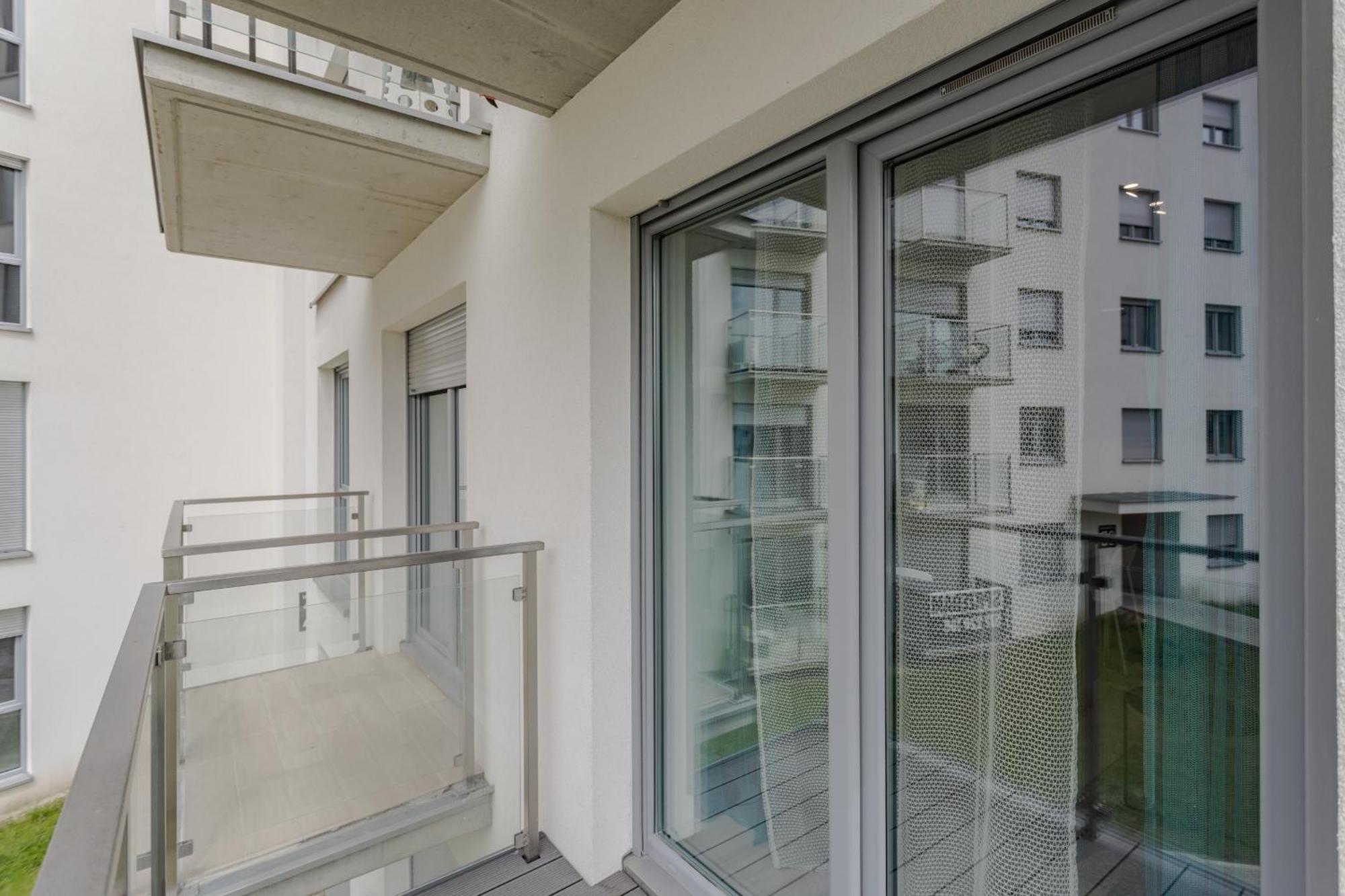 Apartamento Very Berry - Katowicka 2c - Z Balkonem I Garazem- Self Check In 24h Poznań