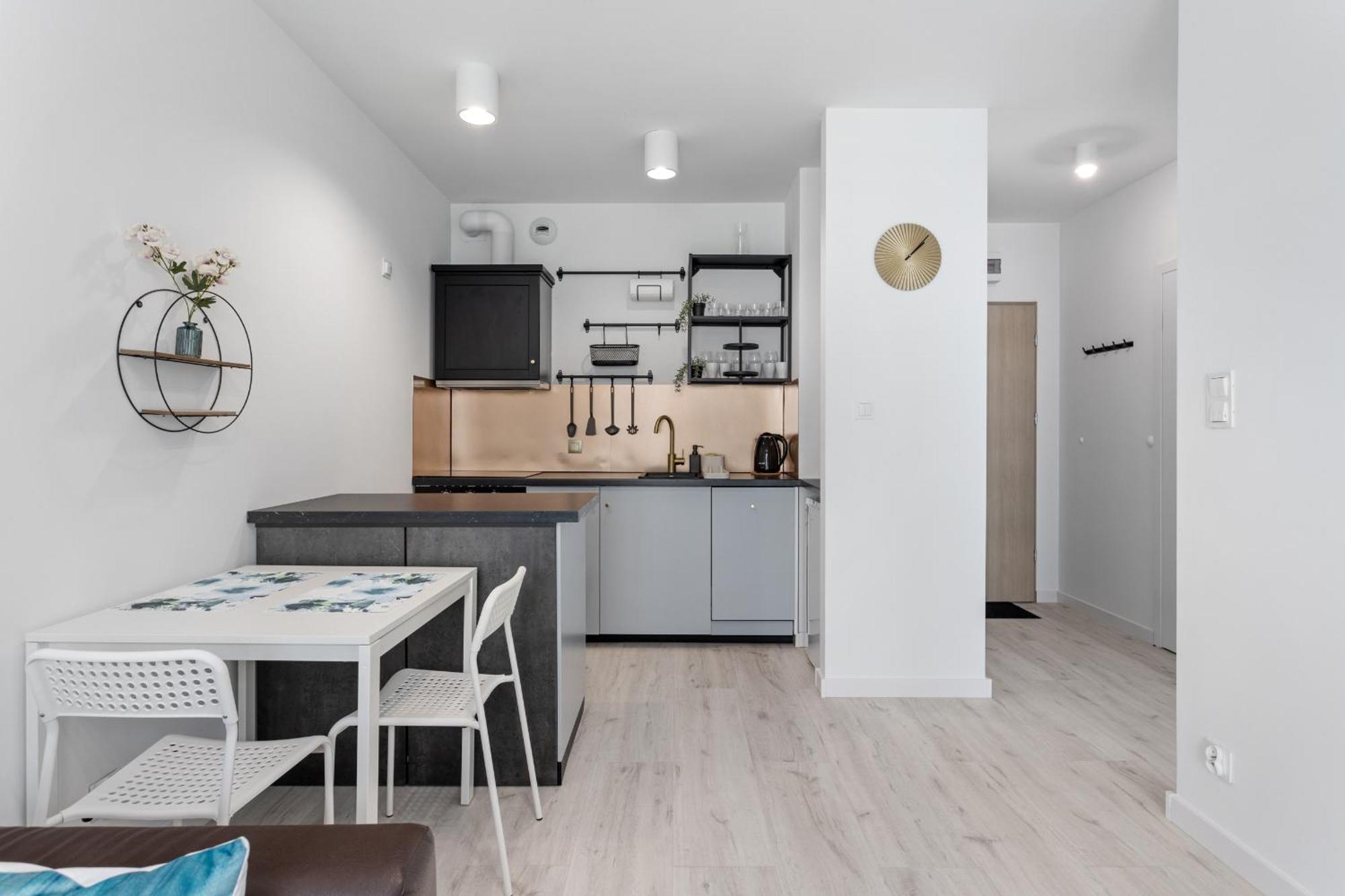 Apartamento Very Berry - Katowicka 2c - Z Balkonem I Garazem- Self Check In 24h *