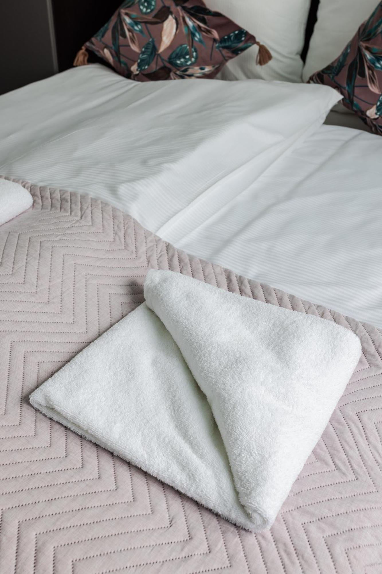 Apartamento Very Berry - Katowicka 2c - Z Balkonem I Garazem- Self Check In 24h *